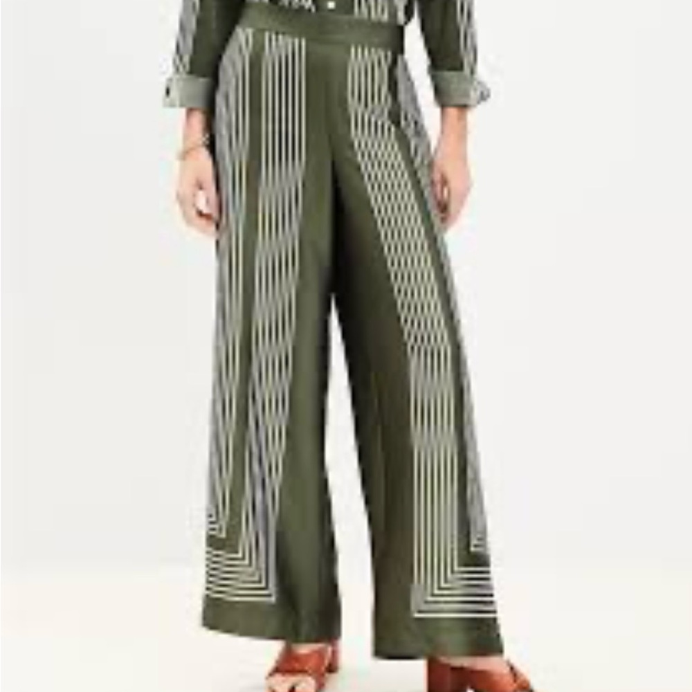 LOFT Green and White Wide Leg Pant with Geometric Pattern